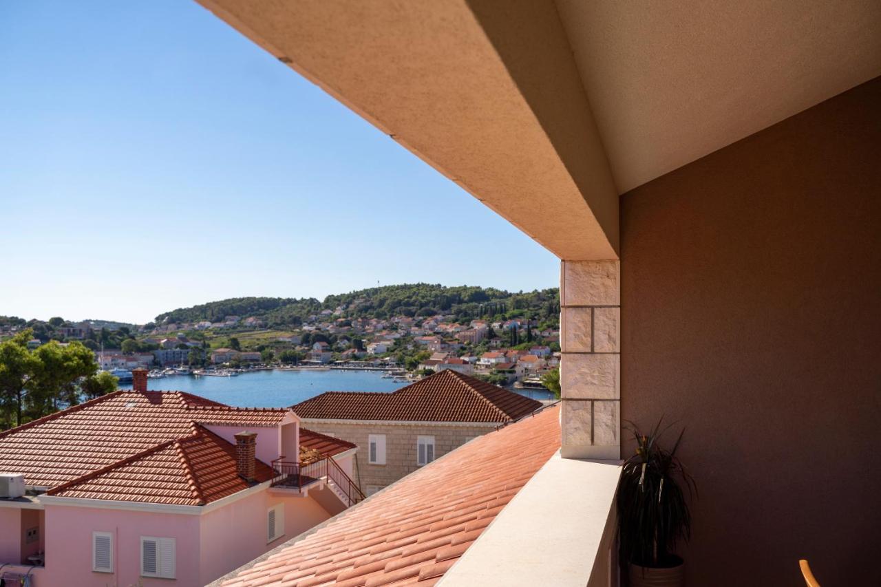 Апартаменти House Fidulic - Penthouse The View Лумбарда Екстер'єр фото